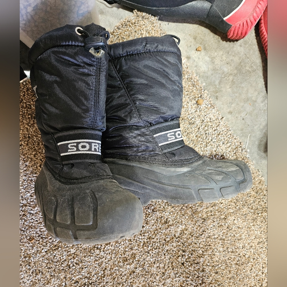 Sorel Black Insulated Snow Boots